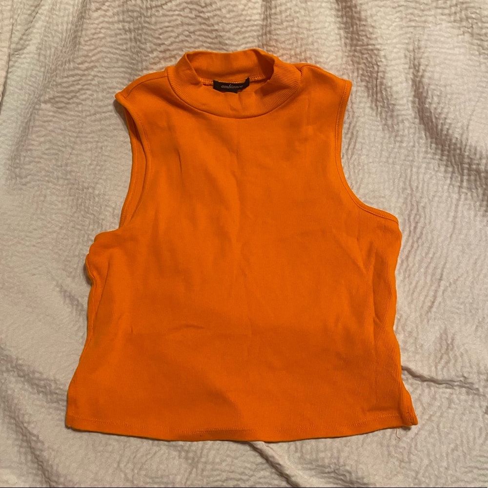 ☀️ SPRING SALE ☀️ Orange crop top muscle shirt
